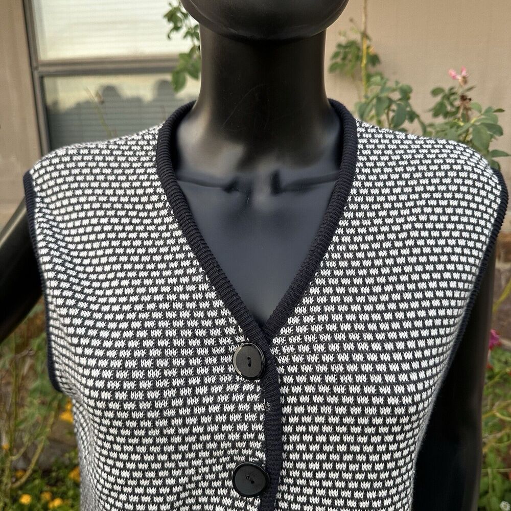 Vtg Diane Von Furstenberg Cardigan Vest Medium Black White Button Up USA Teacher - Picture 2 of 7